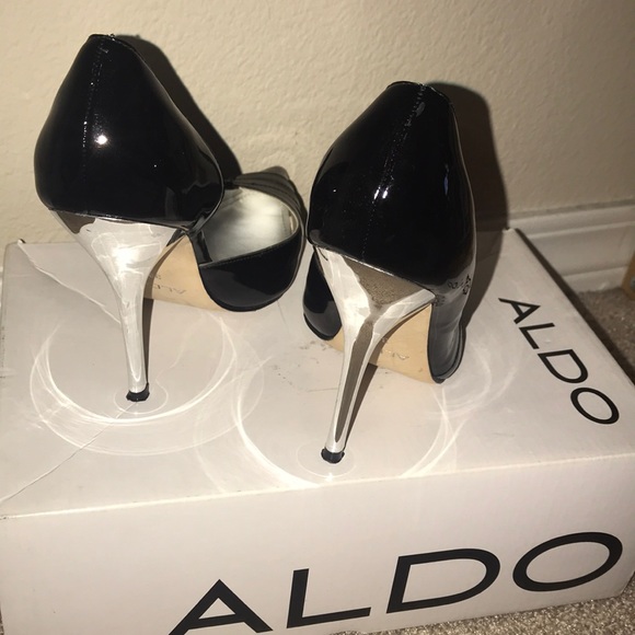 Patent black and silver heels - Picture 3 of 5